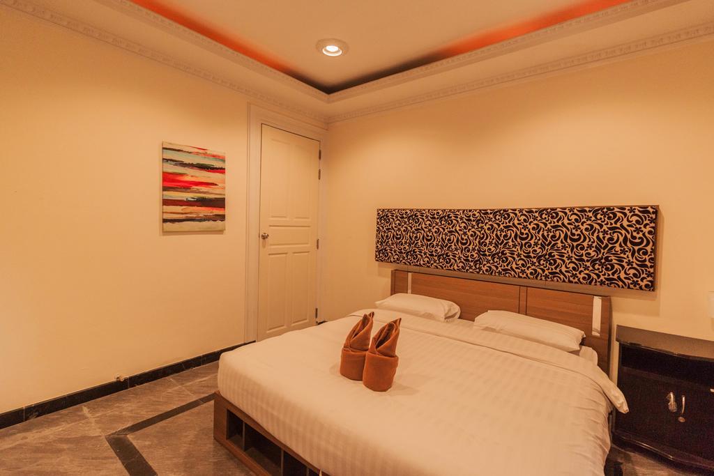 Jomtien Palace Pool Villa By Pattaya Sunny Rentals Ban Nong Tabaek Екстер'єр фото